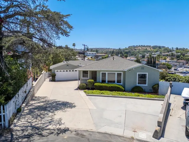 4235 Francis Way, La Mesa, California 91942