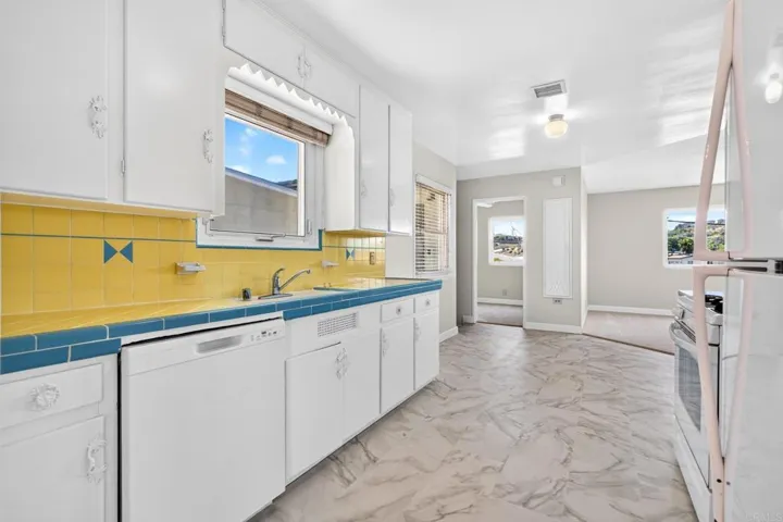 4235 Francis Way, La Mesa, California 91942