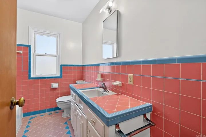 4235 Francis Way, La Mesa, California 91942