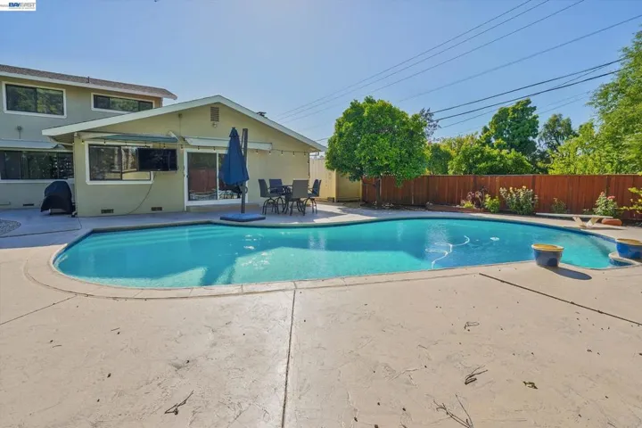 2065 Gill Port Ln, Walnut Creek, California 94598