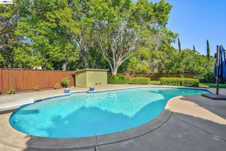 2065 Gill Port Ln, Walnut Creek, California 94598