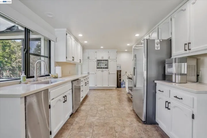 2065 Gill Port Ln, Walnut Creek, California 94598