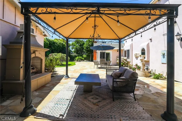 11672 Foster Road, Rossmoor, California 90720