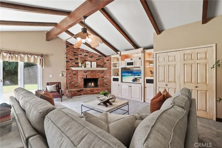 11672 Foster Road, Rossmoor, California 90720