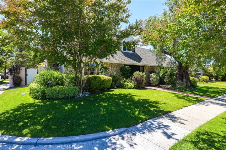 11672 Foster Road, Rossmoor, California 90720
