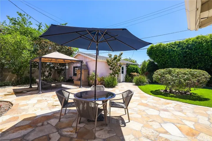 11672 Foster Road, Rossmoor, California 90720