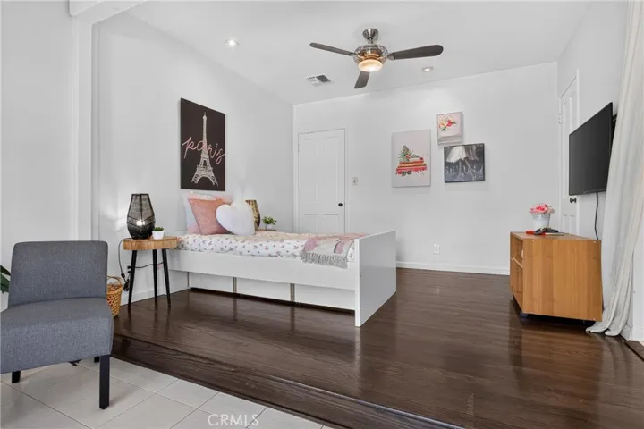 5938 Simpson Ave, Valley Village, California 91607