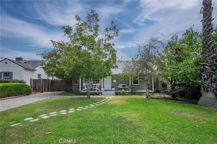 5938 Simpson Ave, Valley Village, California 91607