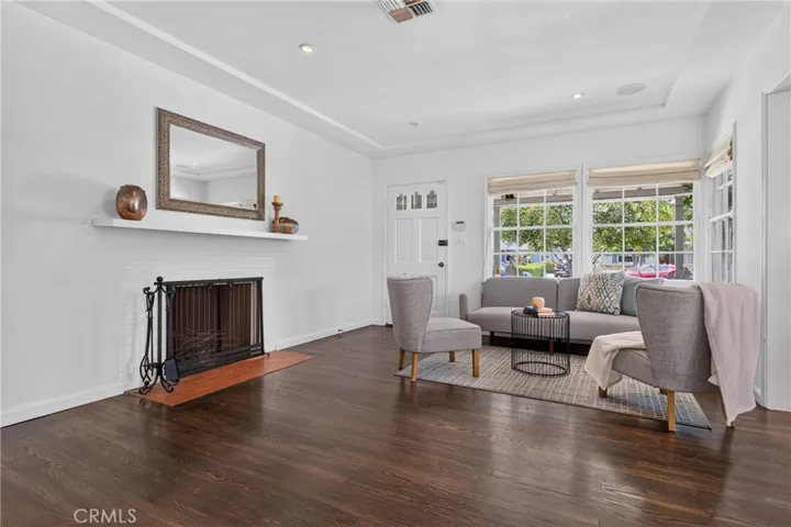 5938 Simpson Ave, Valley Village, California 91607