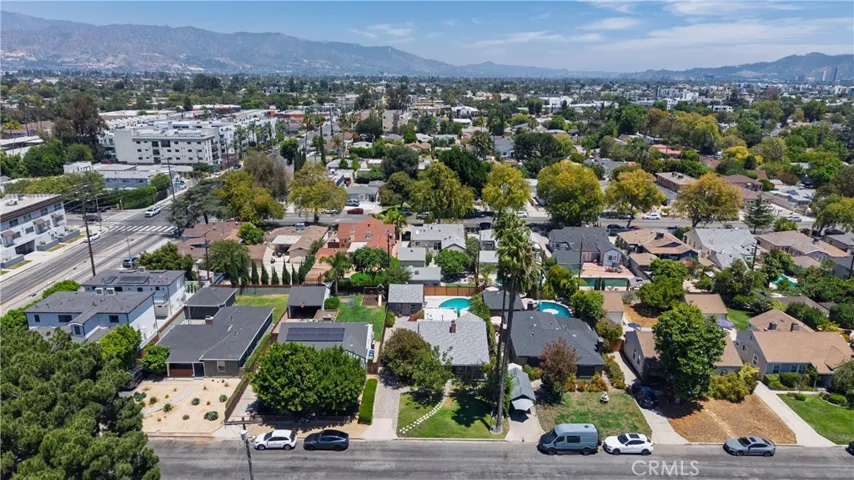 5938 Simpson Ave, Valley Village, California 91607