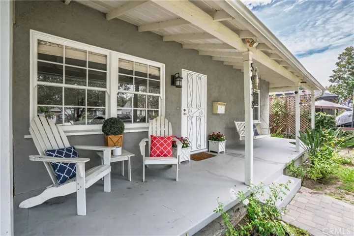 5938 Simpson Ave, Valley Village, California 91607