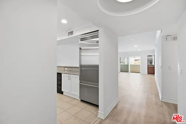 1878 Greenfield Avenue 304, Los Angeles, California 90025