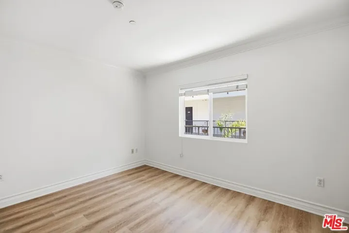 1878 Greenfield Avenue 304, Los Angeles, California 90025