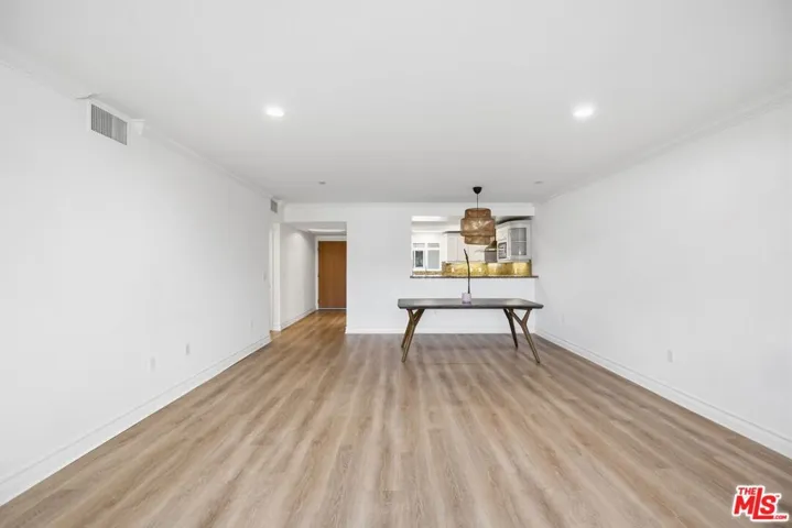 1878 Greenfield Avenue 304, Los Angeles, California 90025
