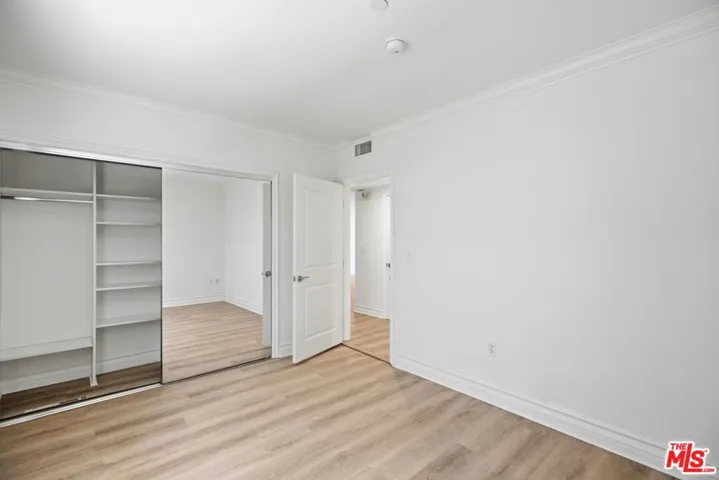 1878 Greenfield Avenue 304, Los Angeles, California 90025
