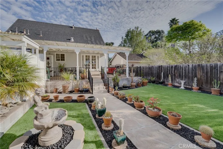 Mid section of well maintained yard back of parcel I