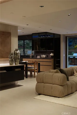 3187 Oakdell Rd, Studio City, California 91604