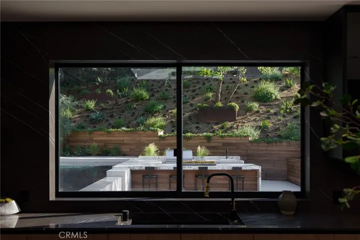3187 Oakdell Rd, Studio City, California 91604