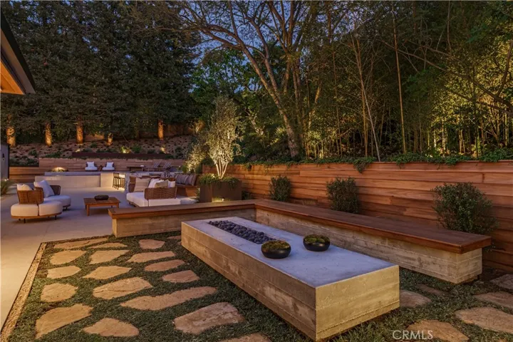 3187 Oakdell Rd, Studio City, California 91604