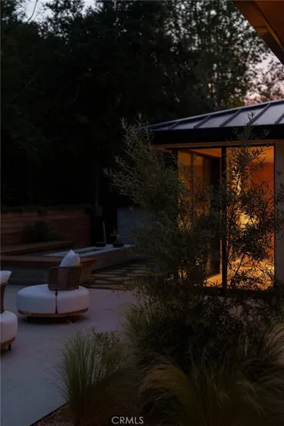 3187 Oakdell Rd, Studio City, California 91604