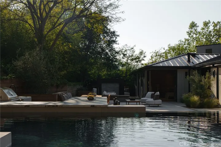 3187 Oakdell Rd, Studio City, California 91604