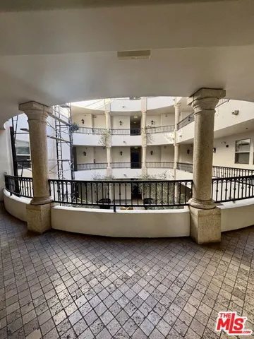 122 N Clark Drive 206, Los Angeles, California 90048