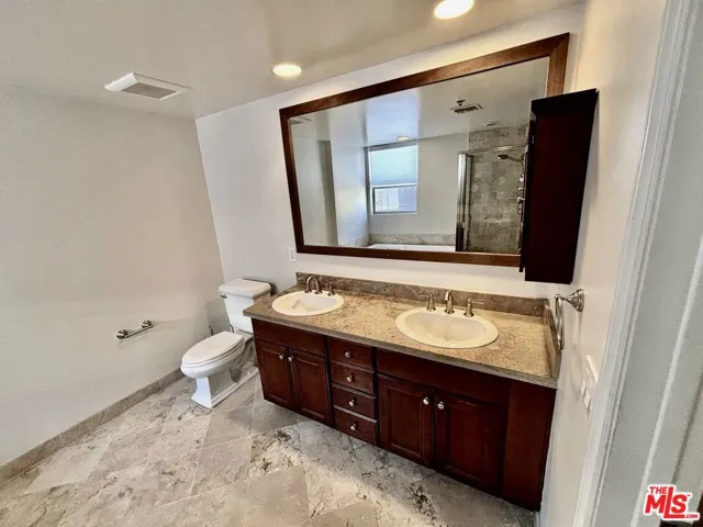 122 N Clark Drive 206, Los Angeles, California 90048