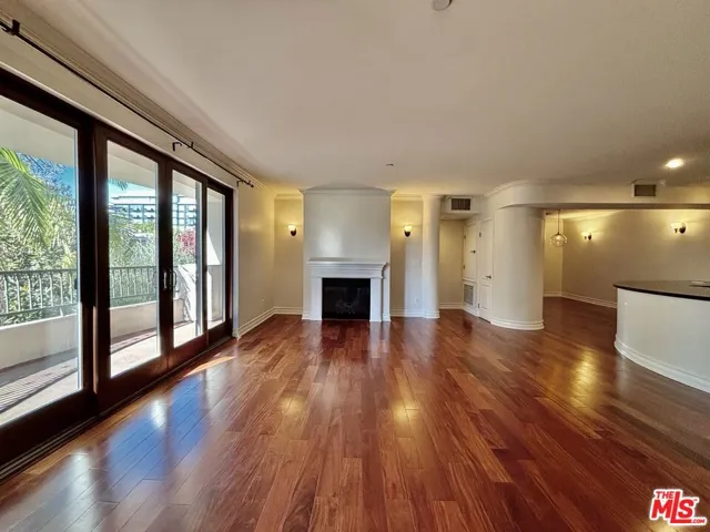 122 N Clark Drive 206, Los Angeles, California 90048
