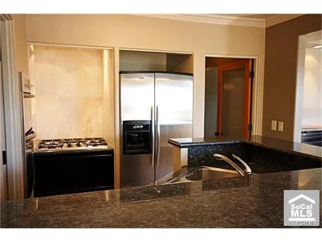 146 Cliff Drive A, Laguna Beach, California 92651