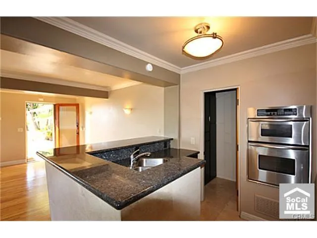 146 Cliff Drive A, Laguna Beach, California 92651