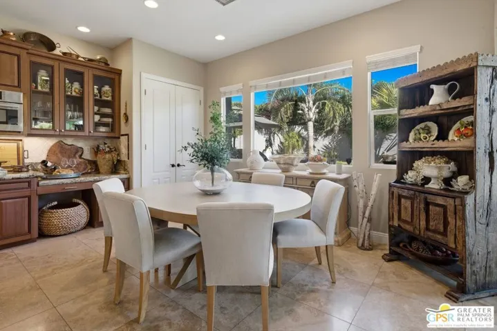 104 Azzuro Drive, Palm Desert, California 92211