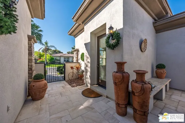 104 Azzuro Drive, Palm Desert, California 92211