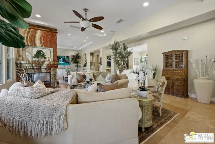 104 Azzuro Drive, Palm Desert, California 92211