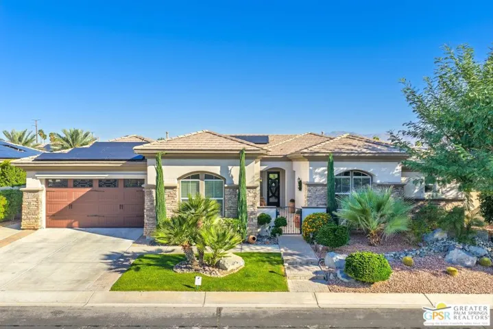 104 Azzuro Drive, Palm Desert, California 92211