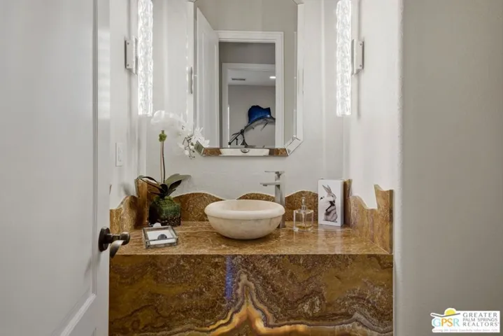 104 Azzuro Drive, Palm Desert, California 92211