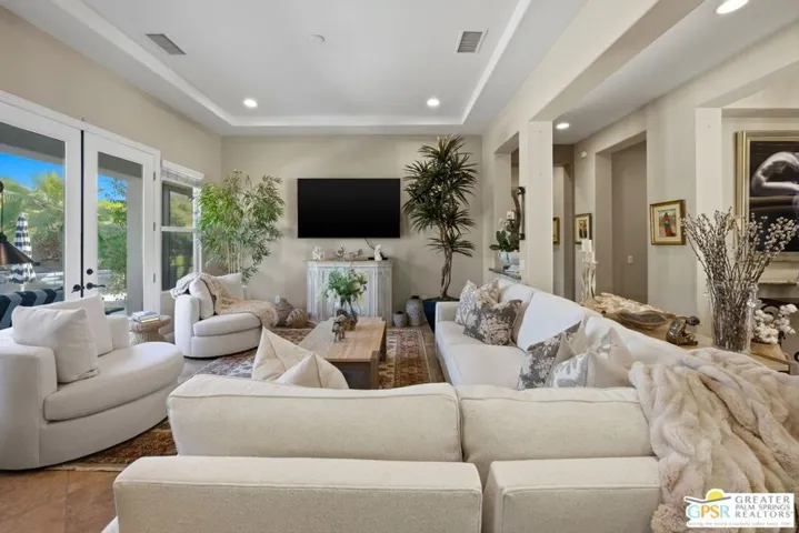 104 Azzuro Drive, Palm Desert, California 92211
