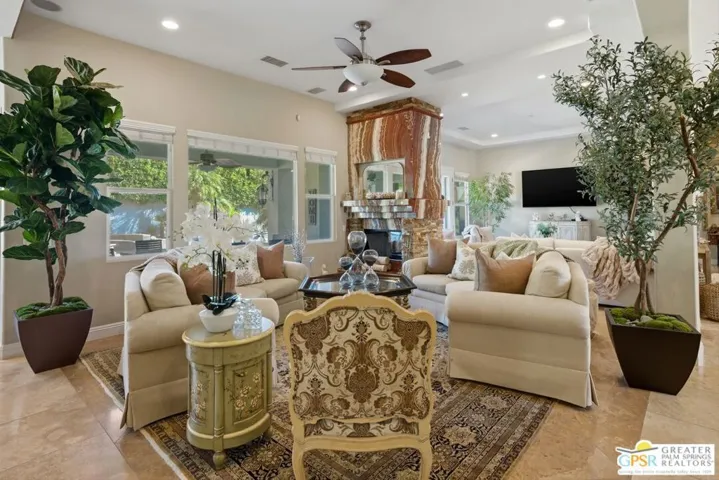 104 Azzuro Drive, Palm Desert, California 92211