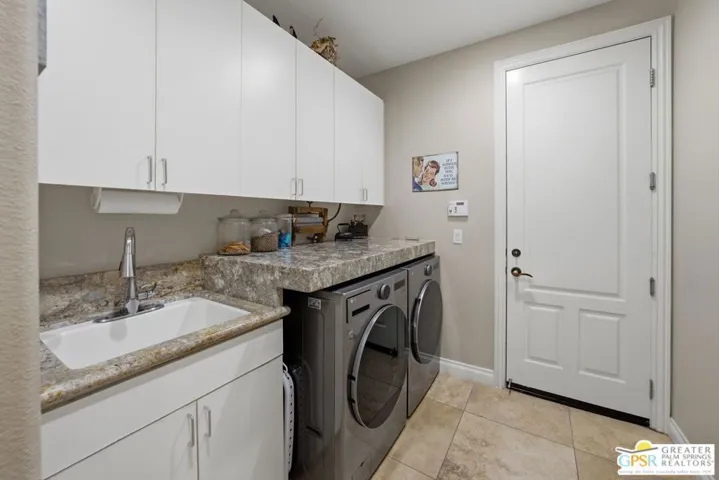 104 Azzuro Drive, Palm Desert, California 92211