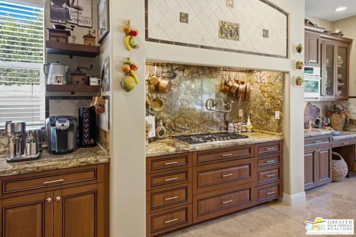 104 Azzuro Drive, Palm Desert, California 92211