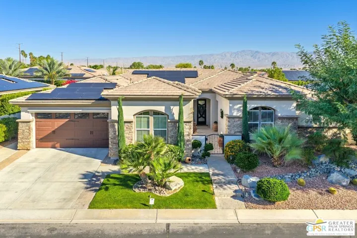 104 Azzuro Drive, Palm Desert, California 92211