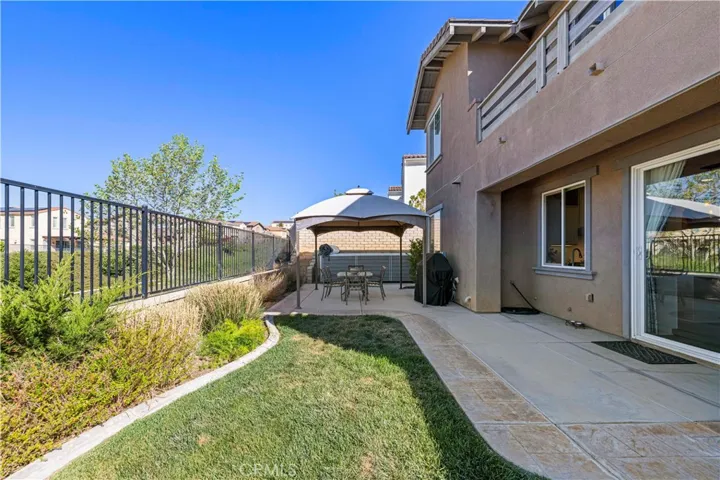 28417 Steel, Valencia, California 91354