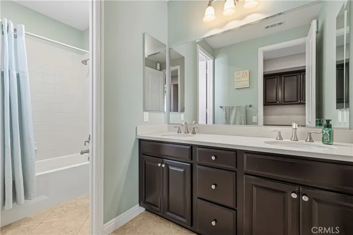28417 Steel, Valencia, California 91354