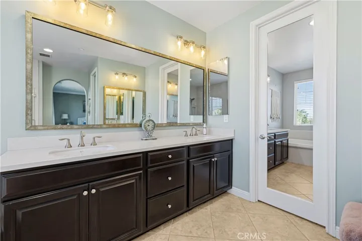 28417 Steel, Valencia, California 91354