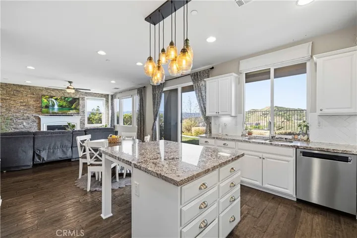 28417 Steel, Valencia, California 91354
