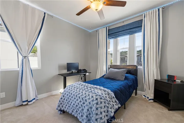 28417 Steel, Valencia, California 91354