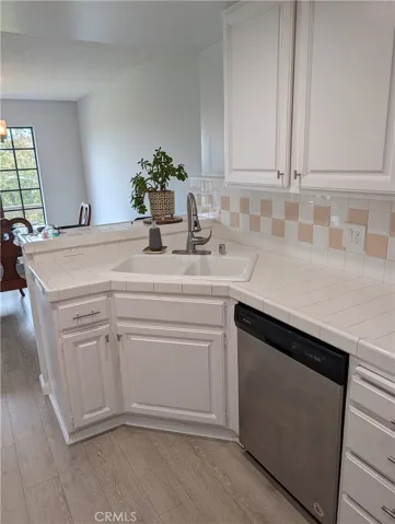 4430 Noble Av, Sherman Oaks, California 91403