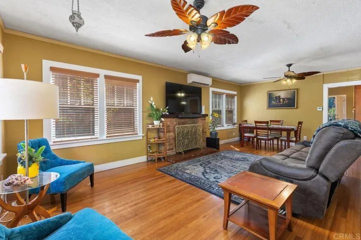 147 W 7th Avenue, Escondido, California 92025