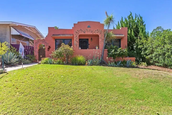 147 W 7th Avenue, Escondido, California 92025