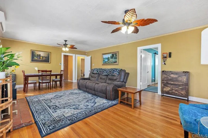 147 W 7th Avenue, Escondido, California 92025