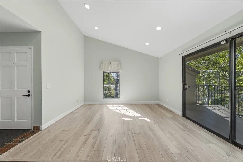600 Central Avenue 376, Riverside, California 92507 — photo 4